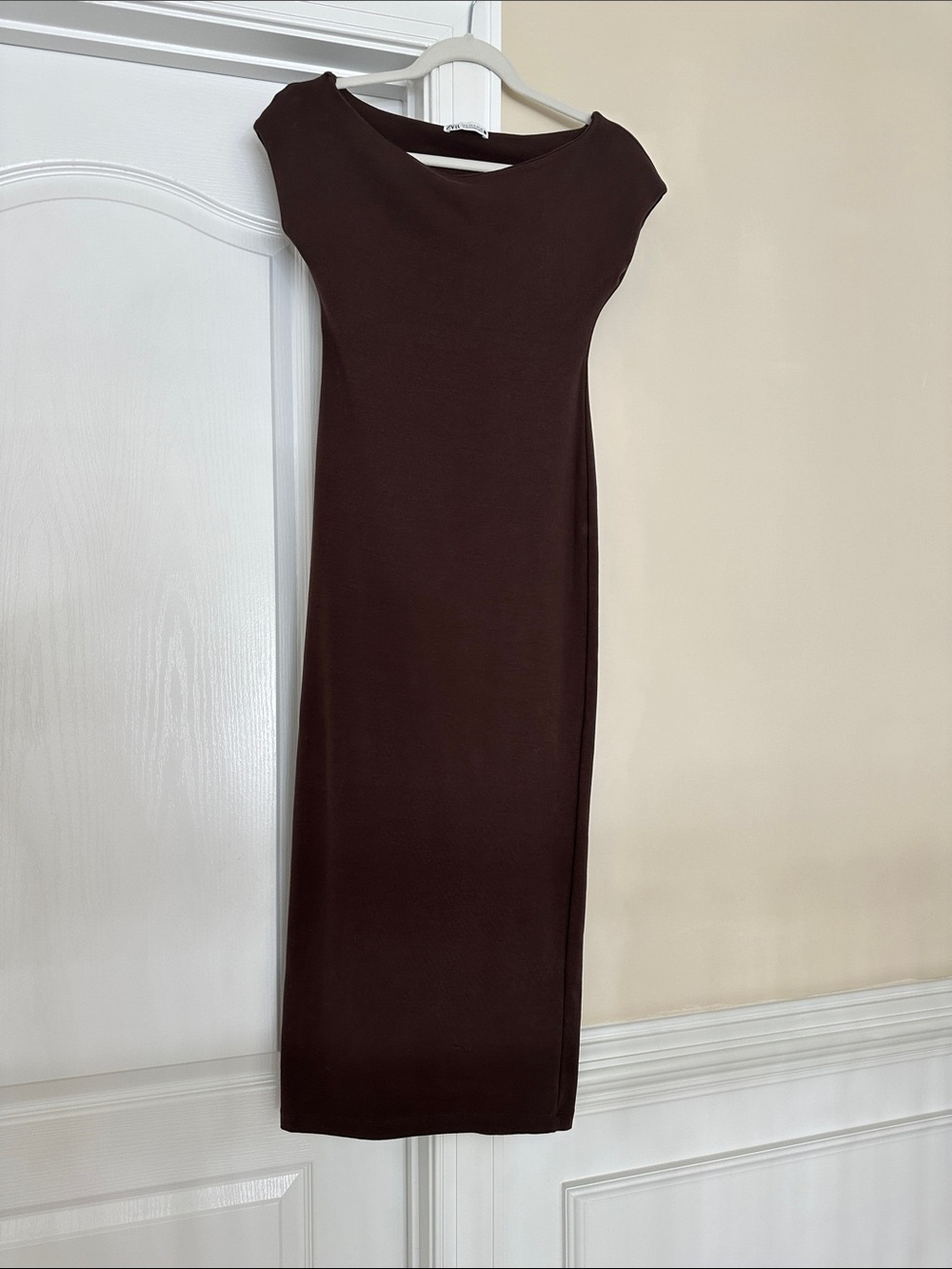 Zara Dark Brown Cap-Sleeve Midi Dress - Picture 1 of 4